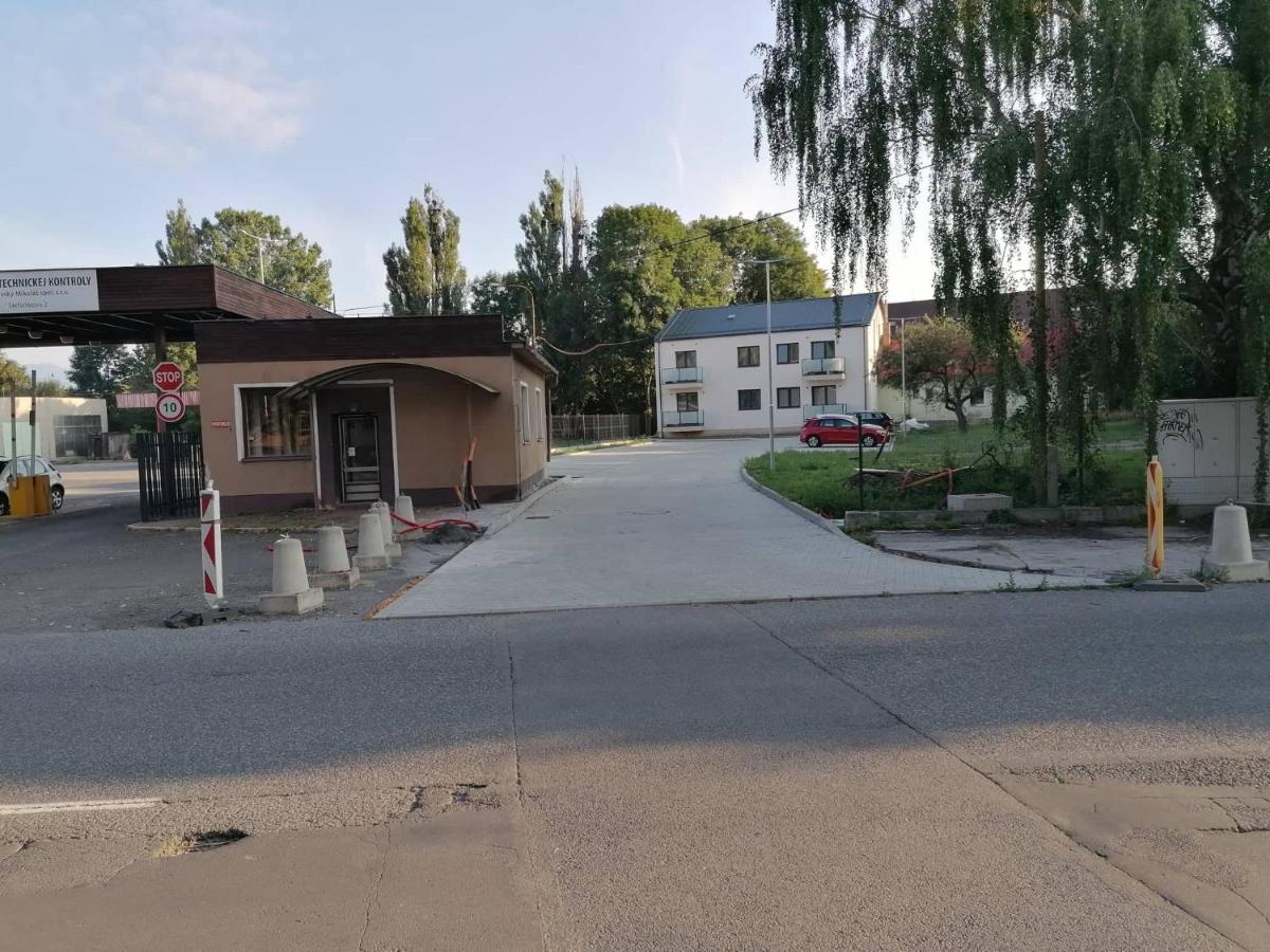 Liptovský Mikuláš Apartman Juraj מראה חיצוני תמונה